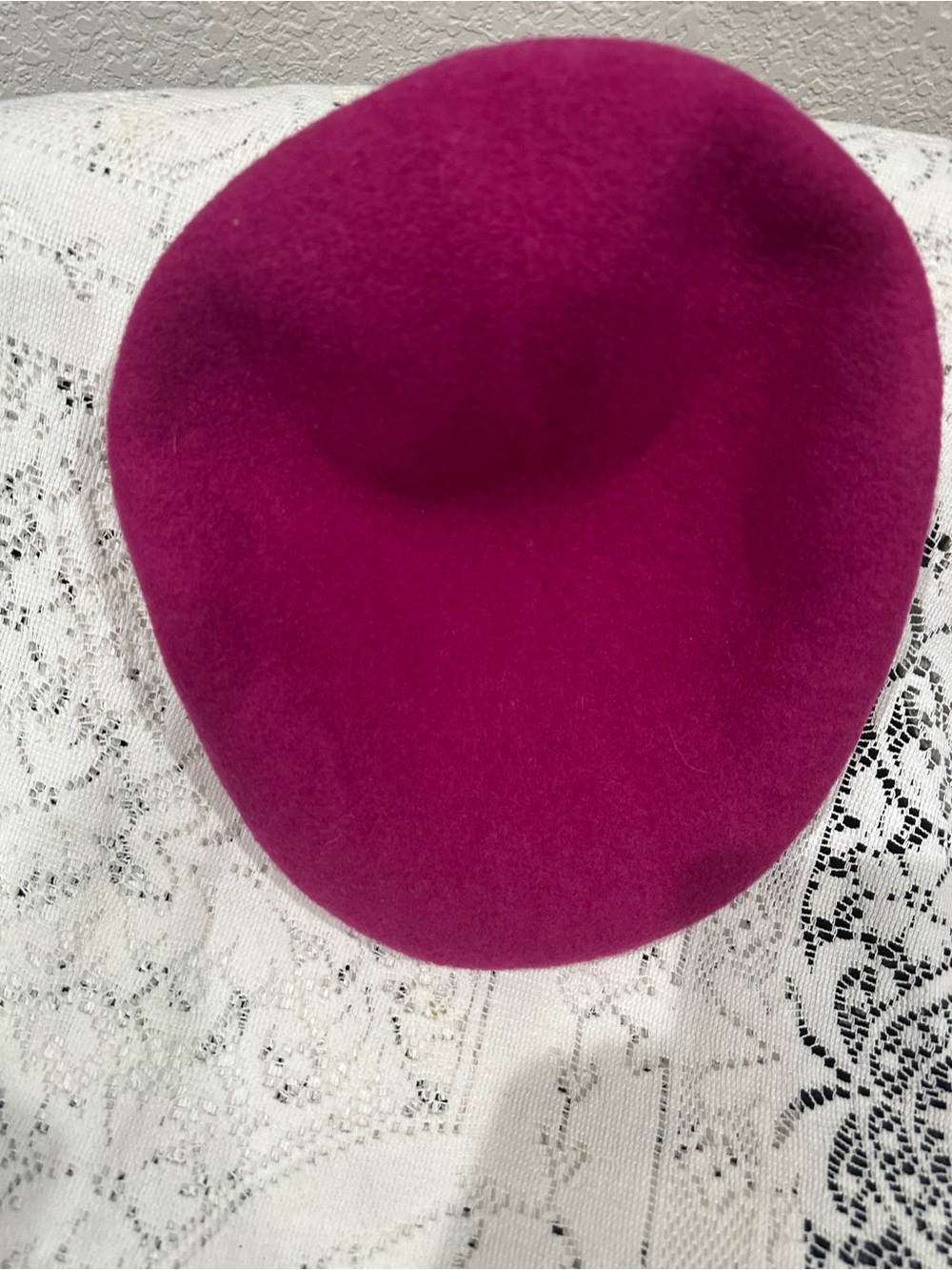 Kangol unisex Magenta Wool Newsboy Hat L